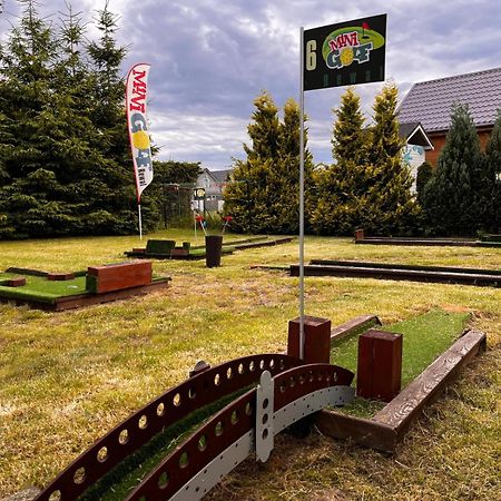 Domki Kapitanskie Z Prywatnym Polem Do Gry W Mini Golf Rewal Dış mekan fotoğraf