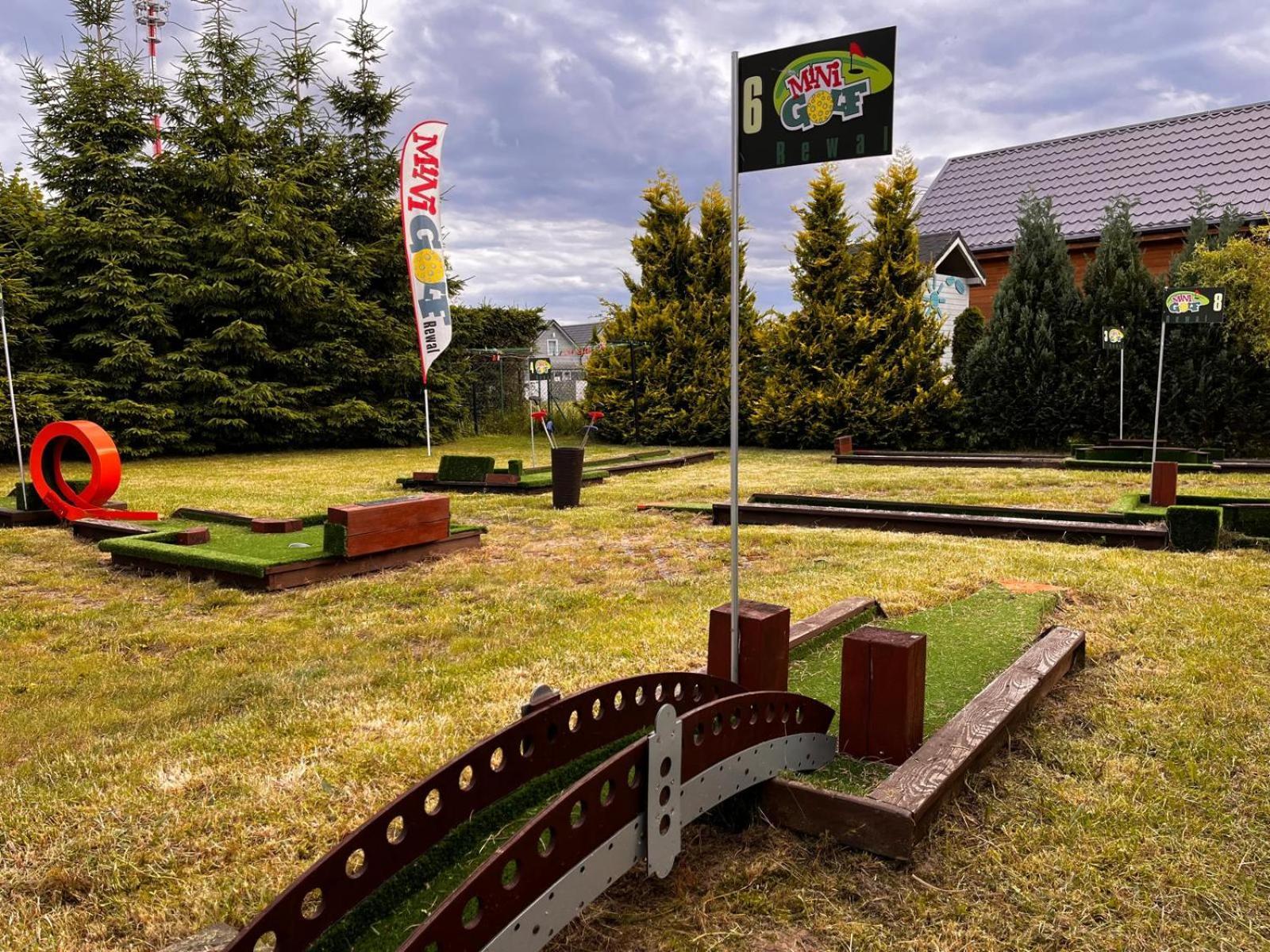 Domki Kapitanskie Z Prywatnym Polem Do Gry W Mini Golf Rewal Dış mekan fotoğraf