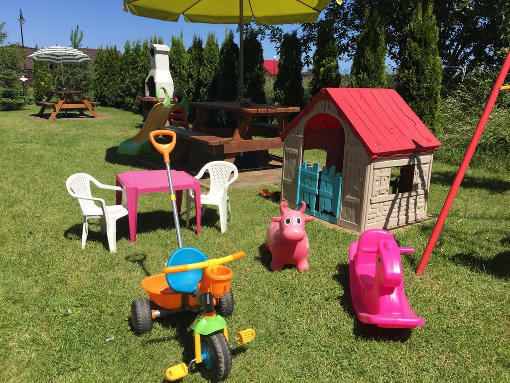 Domki Kapitanskie Z Prywatnym Polem Do Gry W Mini Golf Rewal Dış mekan fotoğraf